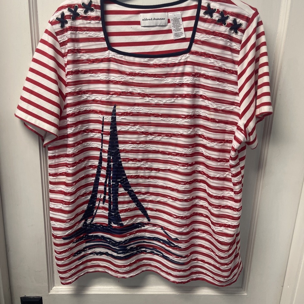 Alfred Dunner Woman Patriotic Top Nautical Sailboat short Slv Ll Sequin Red Blue
